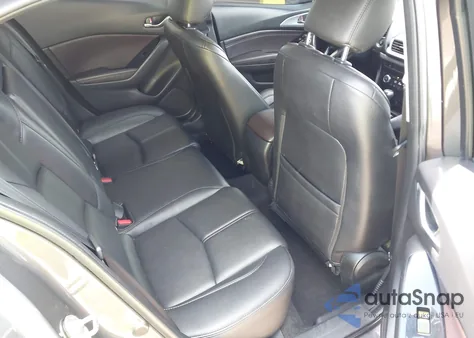 2018 Mazda Mazda3 Touring из США, поврежденный, VIN 3MZBN1V3XJM163074